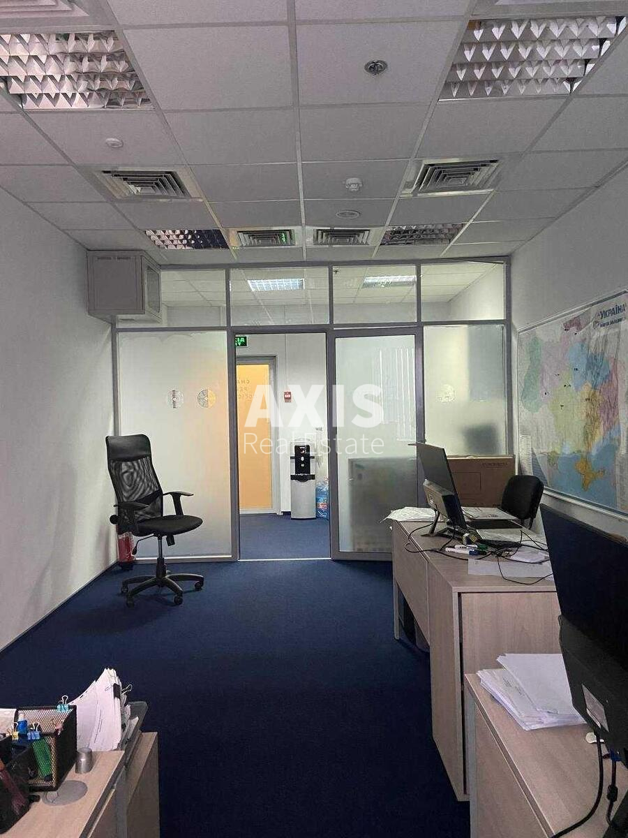 Офіс вул. Паньківська 3, 76м2