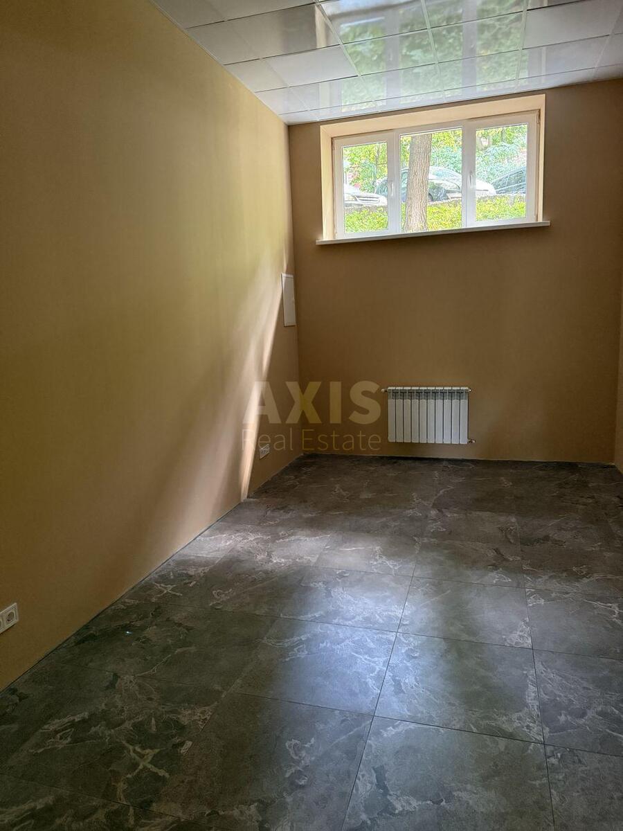 Trade object uzv. Klovs'kyj 20, 140m2575943