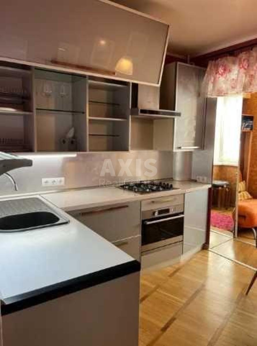 1k apartment vul. Ahmatovoi' Anny 7150