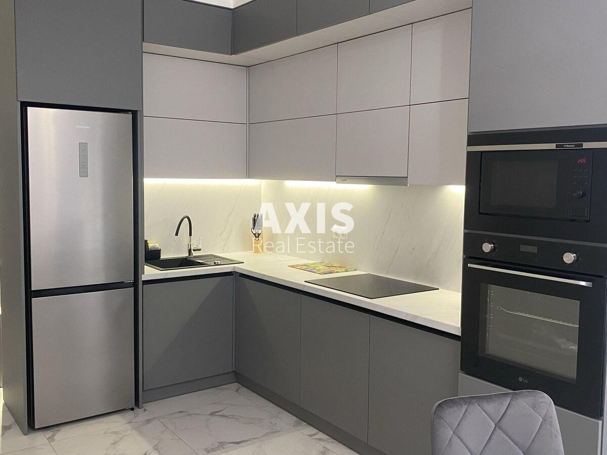1k apartment pr-t Komarova Kosmonavta 17А