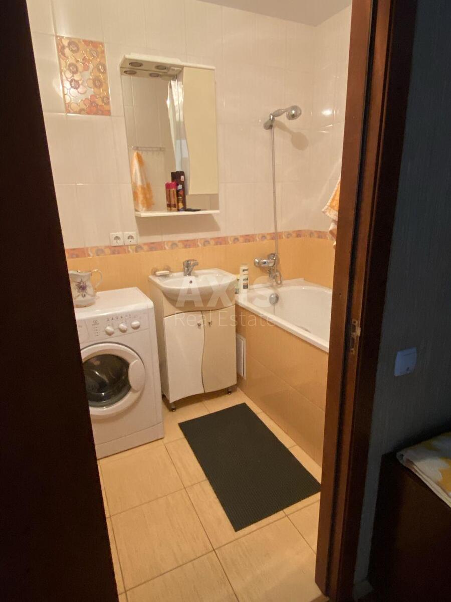 1k apartment vul. Socialistychna 2/47