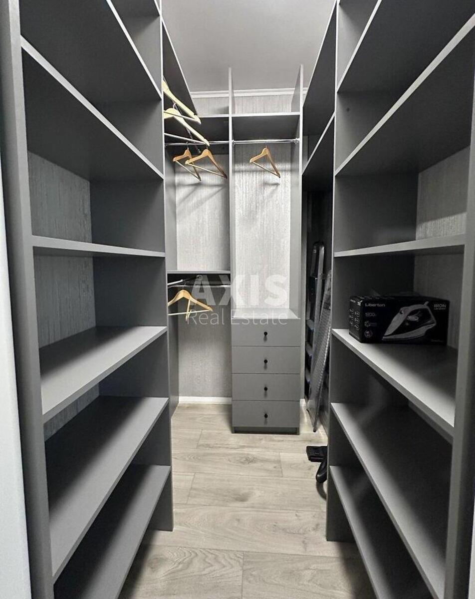 2к квартира ул. Александра Олеся 10564399