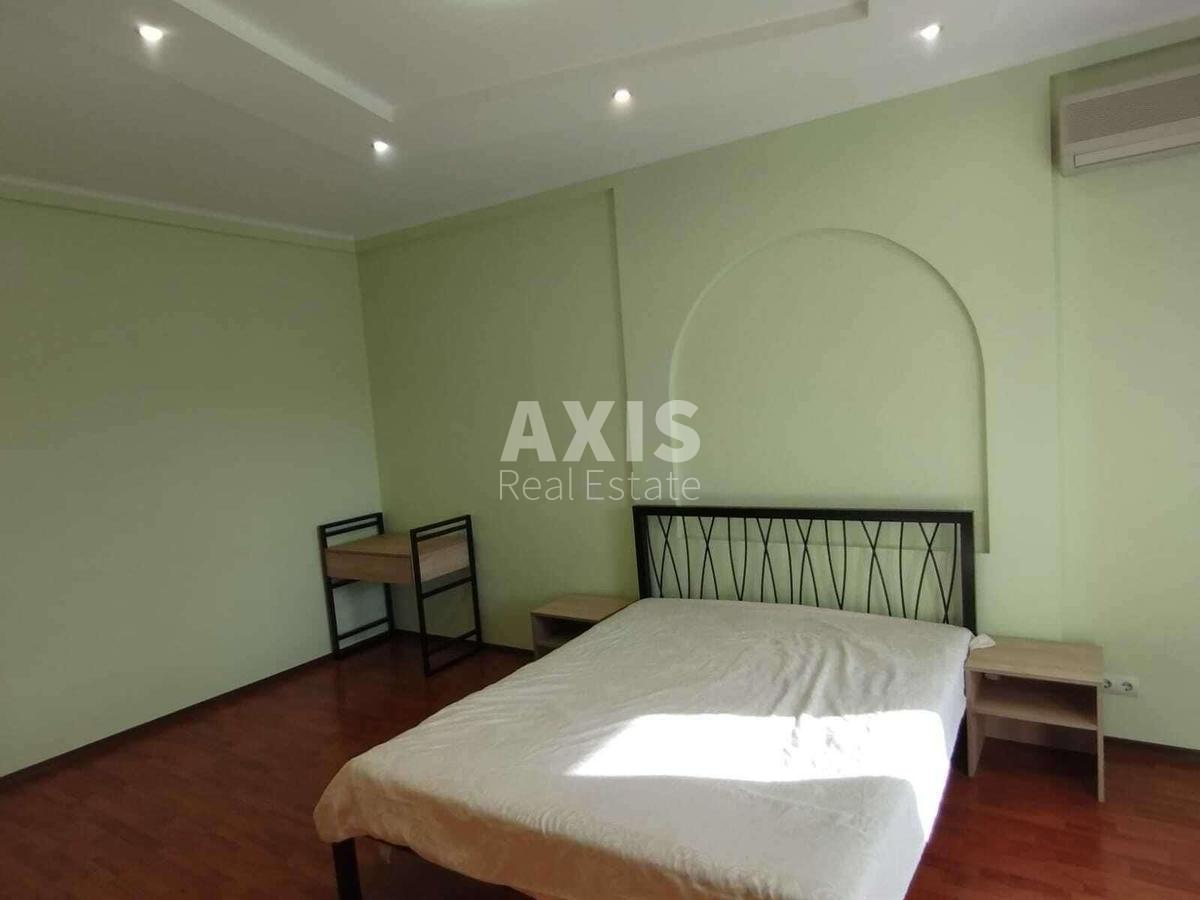 3k apartment vul. Olenivs'ka 103