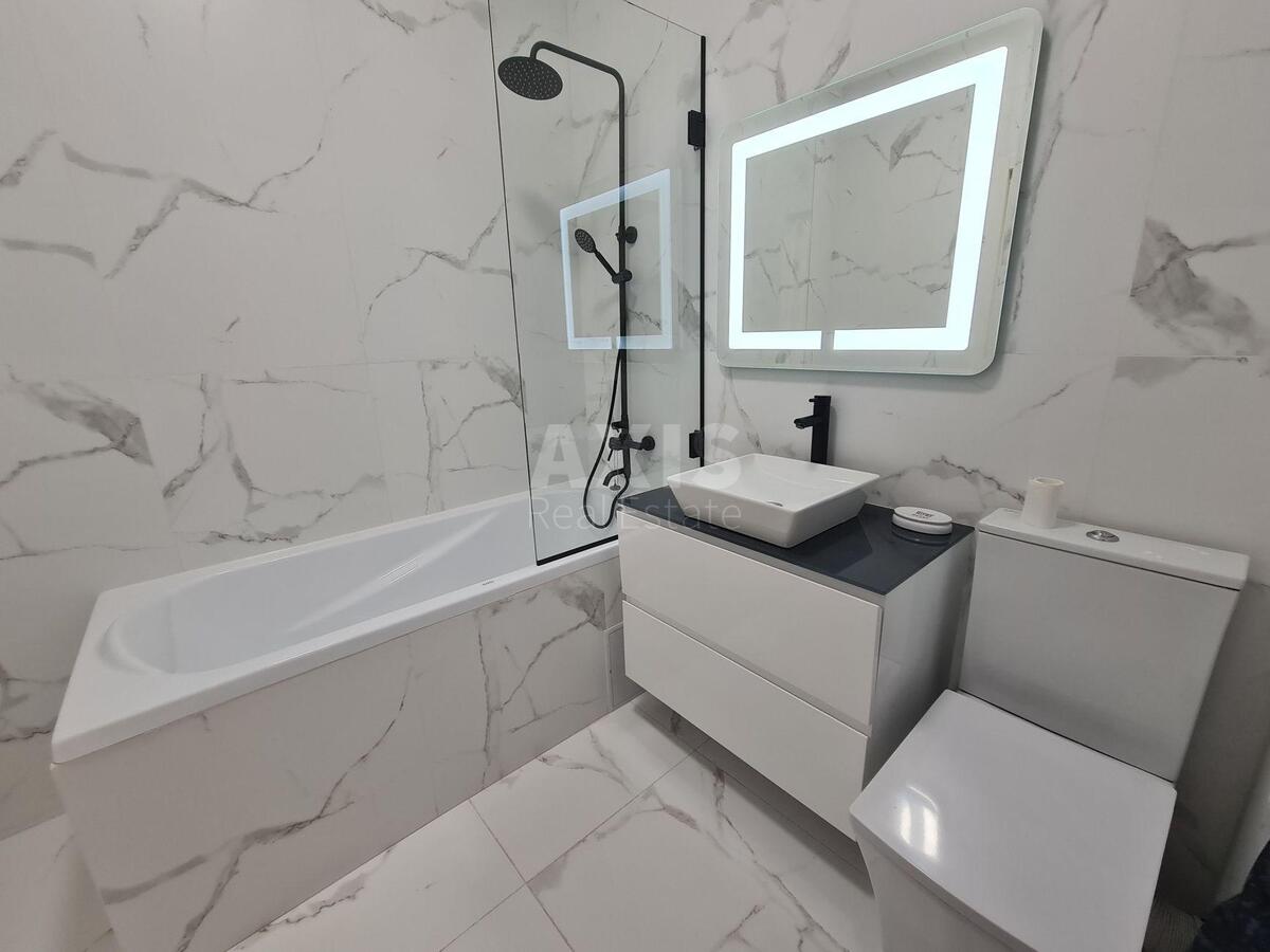 1k apartment vul. Lobanovs'kogo 21624708