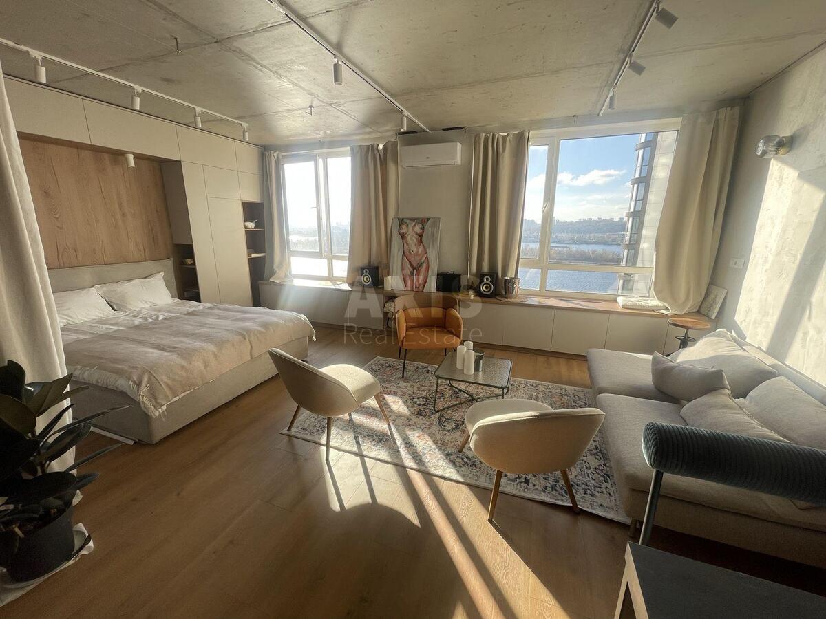 1k apartment nab. Dniprovs'ka 15624922