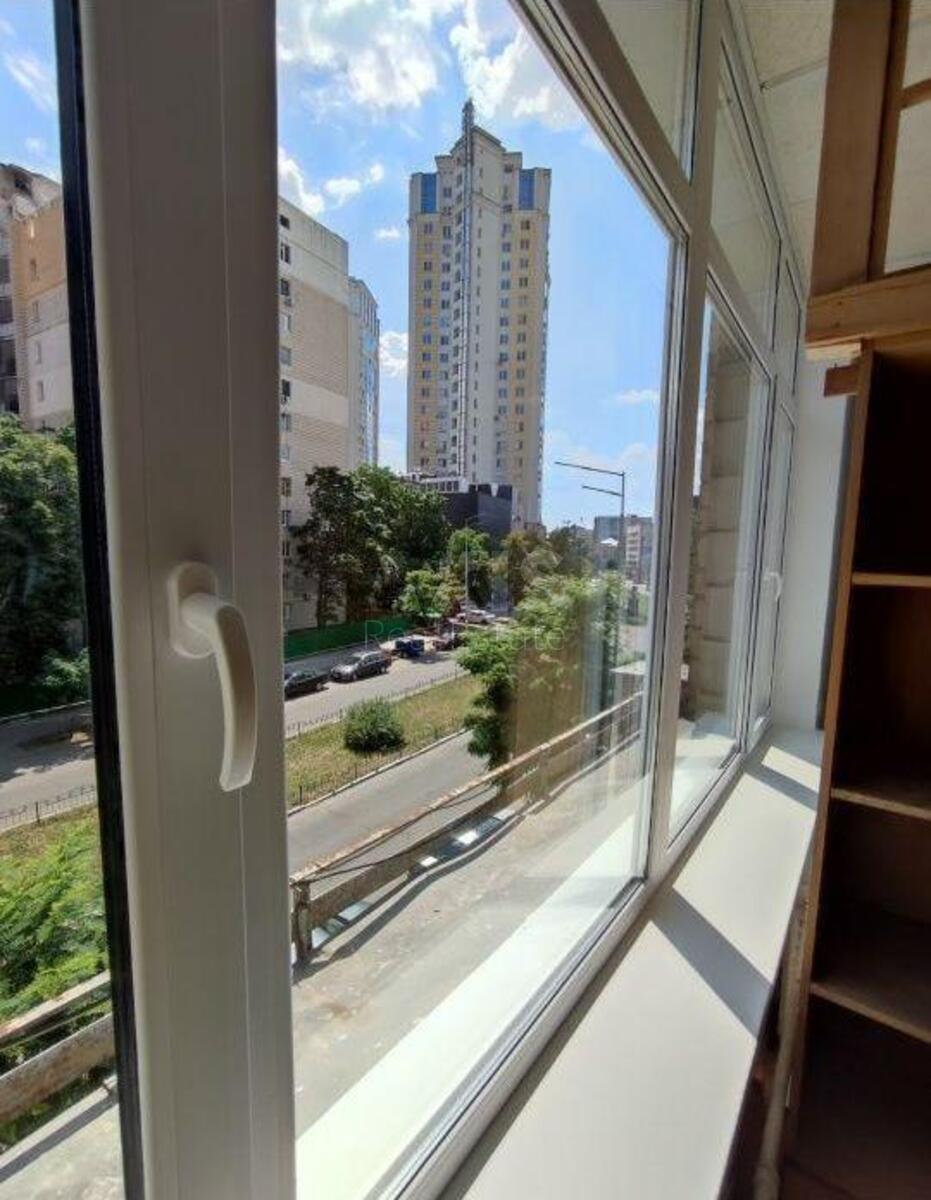 Office vul. Vasylevs'koi' Vandy 7, 70m262519