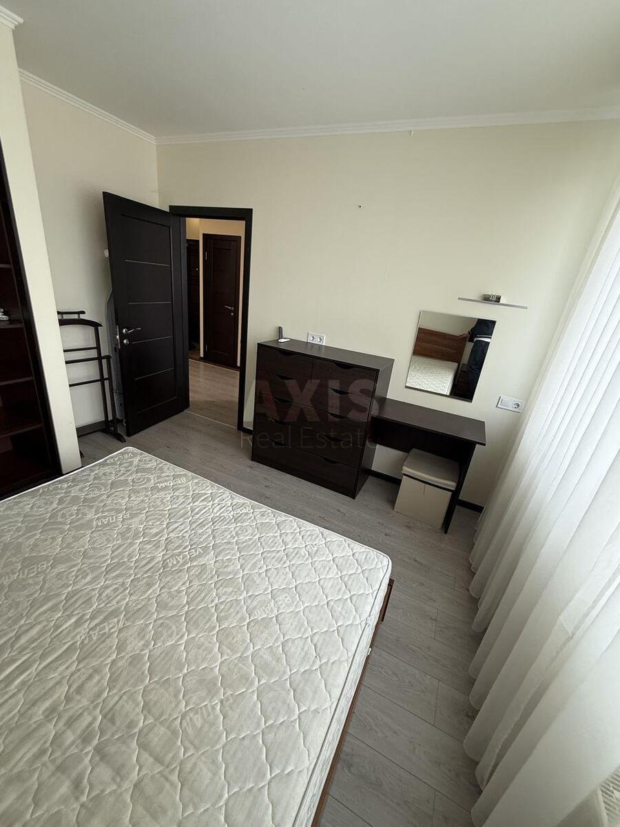 4к квартира ул. Елены Пчилки 8617157