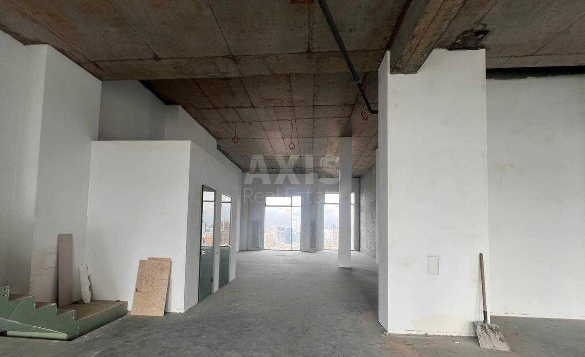 Office vul. Antonovycha 118, 484m2618563