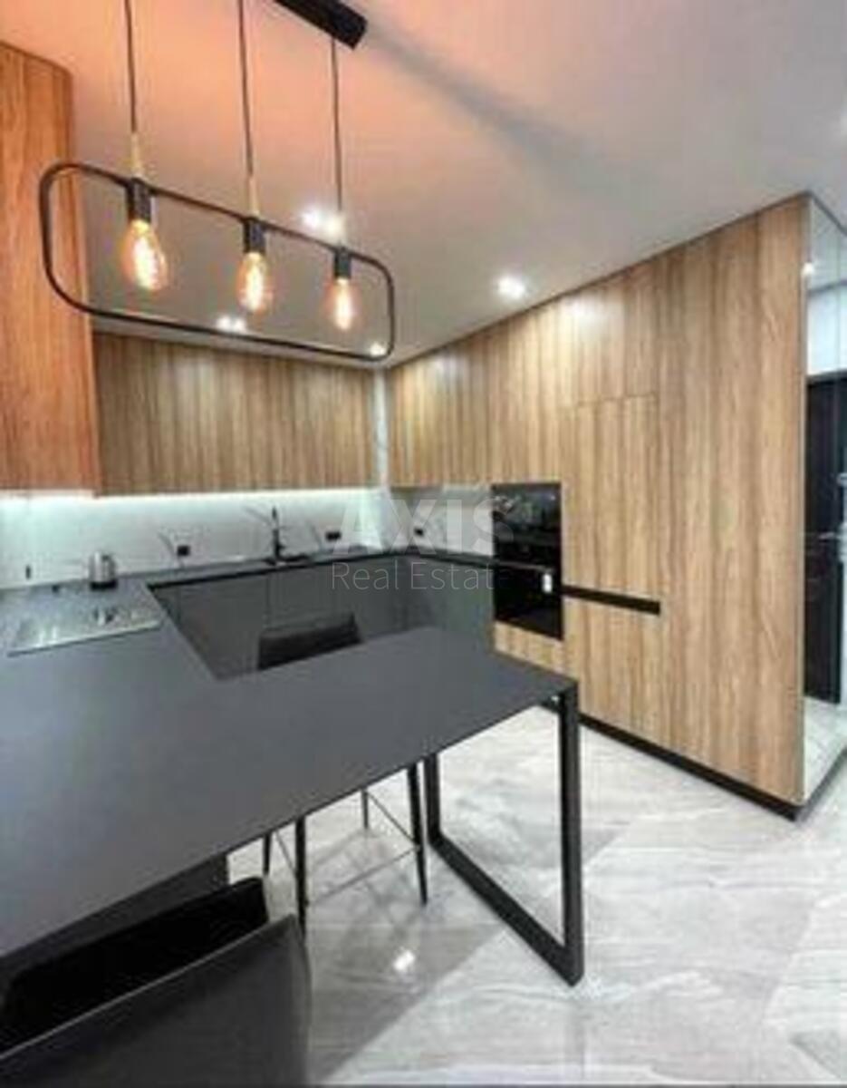 3к квартира ул. Антоновича 10957718