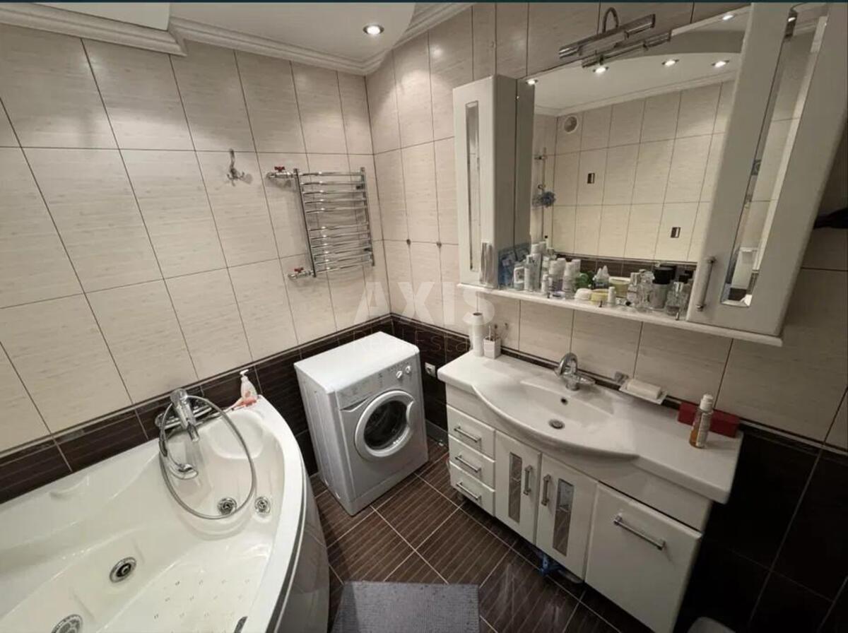 2к квартира ул. Набережно-Крещатицкая 35А5