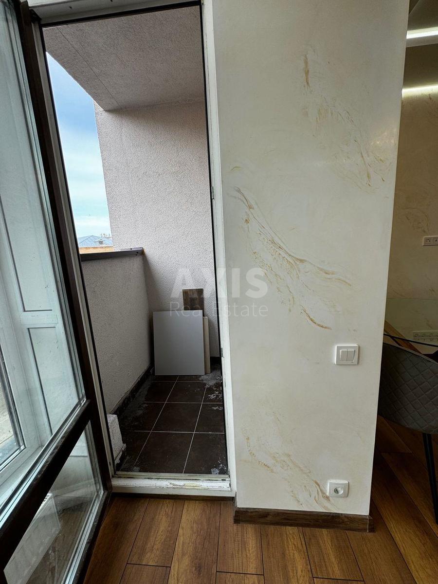 1k apartment vul. Glybochyc'ka 136