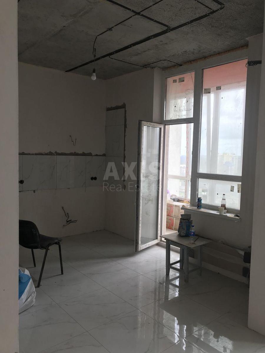 2k apartment vul. Kahovs'ka 600
