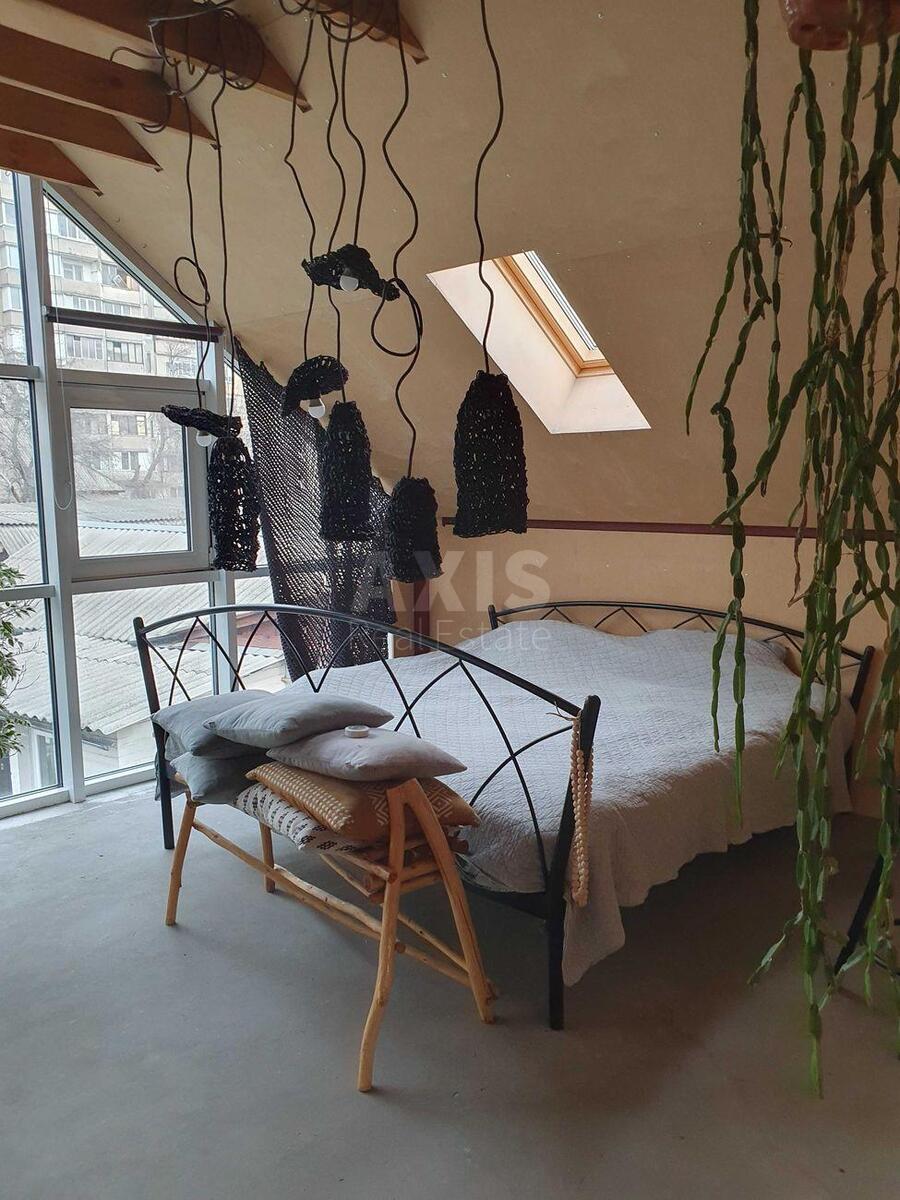 1k apartment vul. Klinichna 136