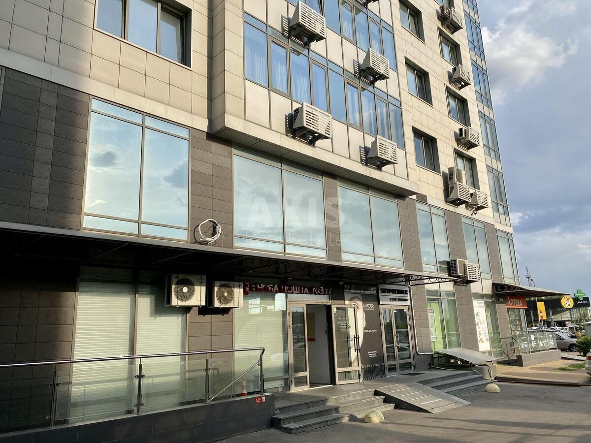 Об'єкт торгівлі наб. Дніпровська 14, 65м2