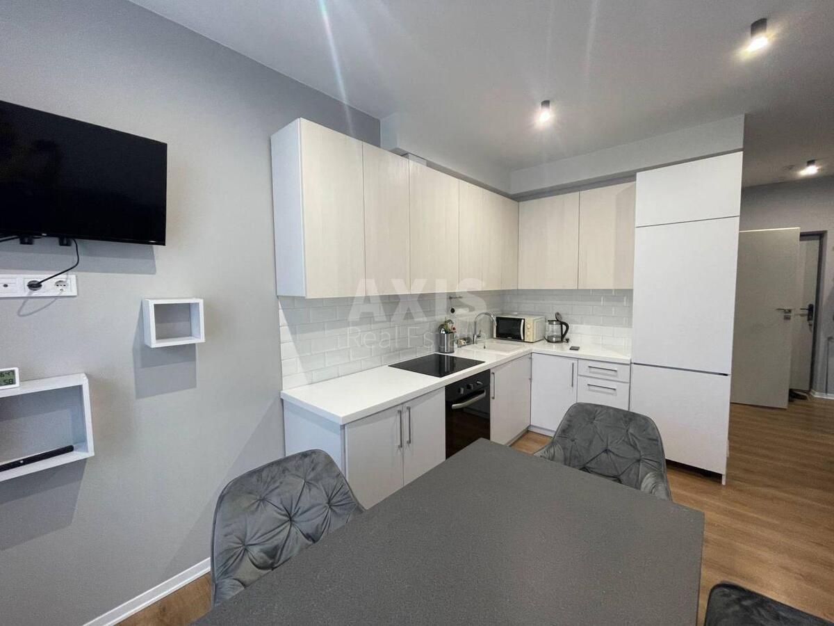 1k apartment vul. Kamianska 60