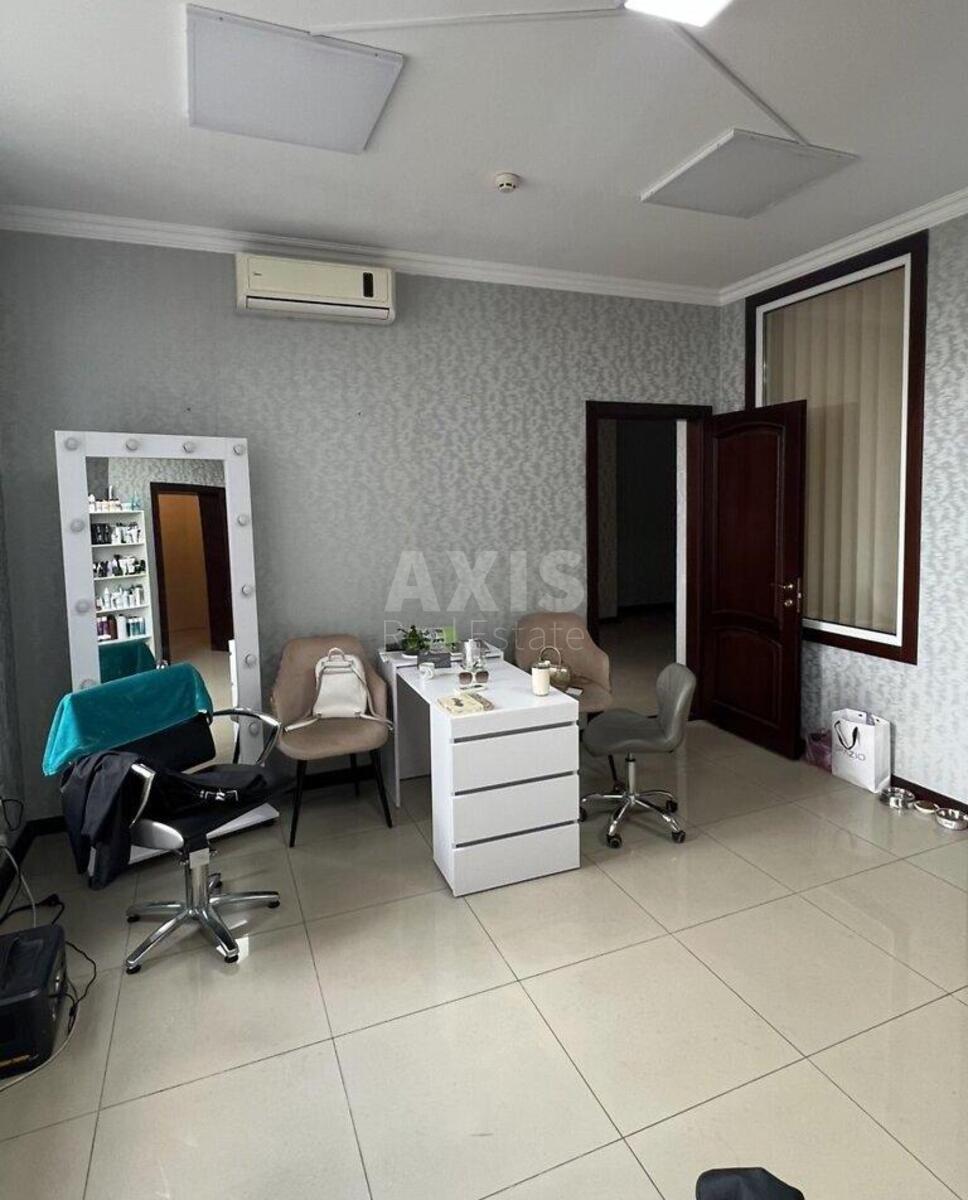 Объект торговли пр-т Лобановского 6В, 67м2630781