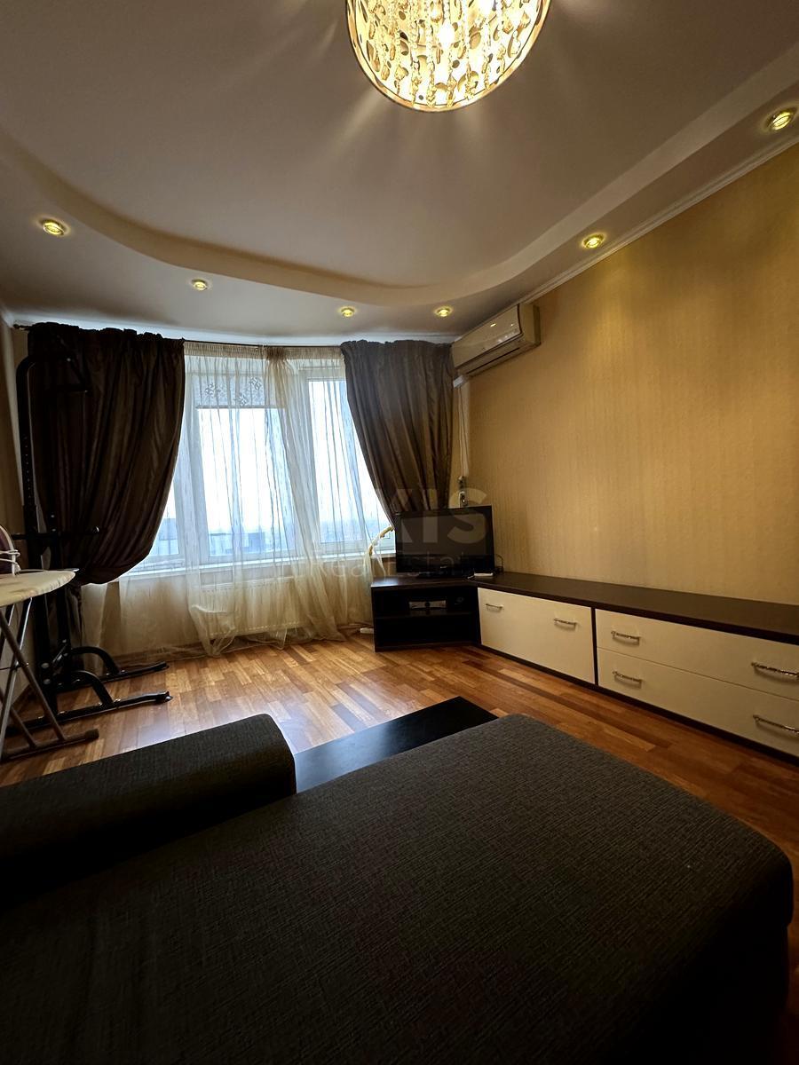 1k apartment nab. Dniprovs'ka 26632327