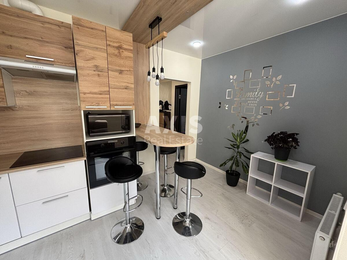 1k apartment pr-t Povitryanykh Syl 56630190