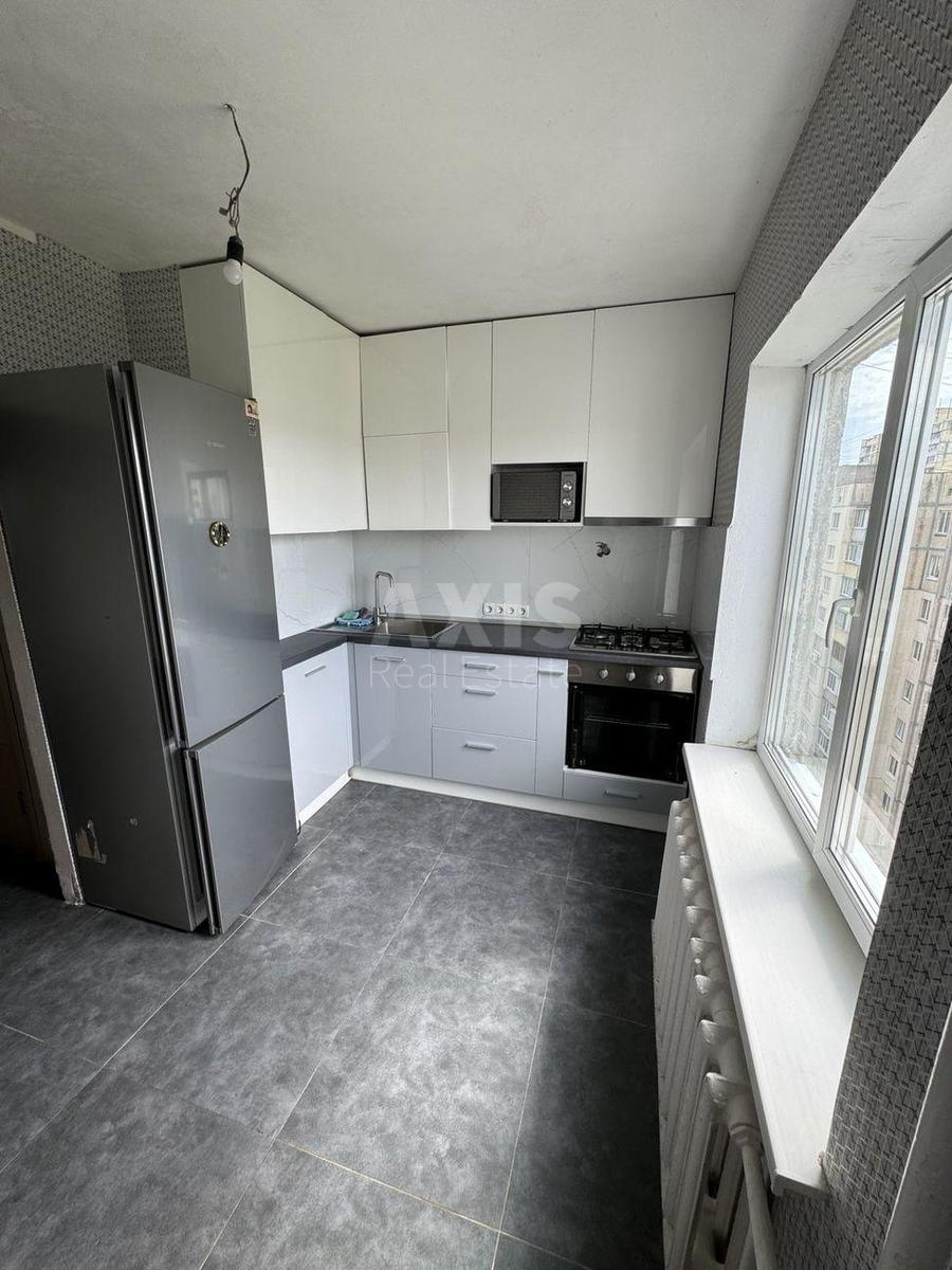 1k apartment vul. Jordans'ka 3