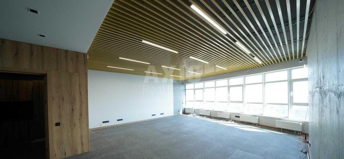 Office uzv. Klovs'kyj 7, 256m22