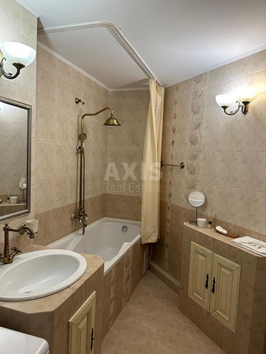 3k apartment vul. Smiljans'ka 154