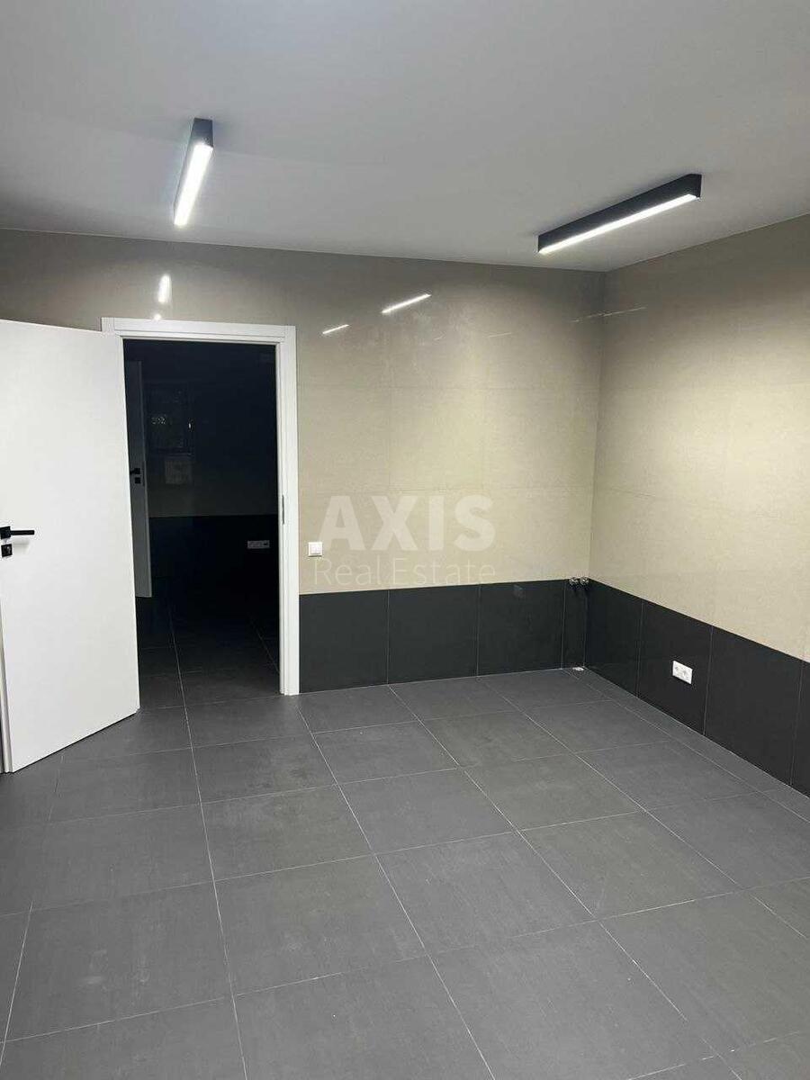 Trade object vul. Dragomanova 8, 100m2595798