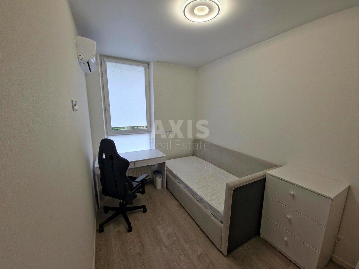4к квартира ул. Олеся Бердника 1Г597992