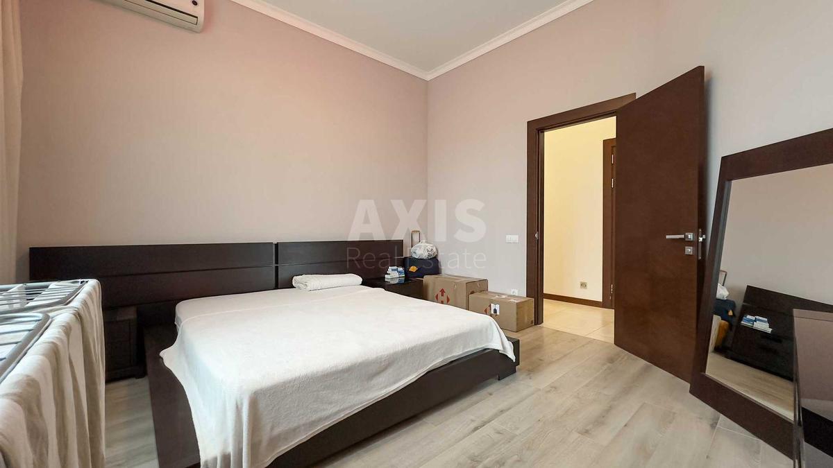 3k apartment vul. Dmytrivs'ka 66А7