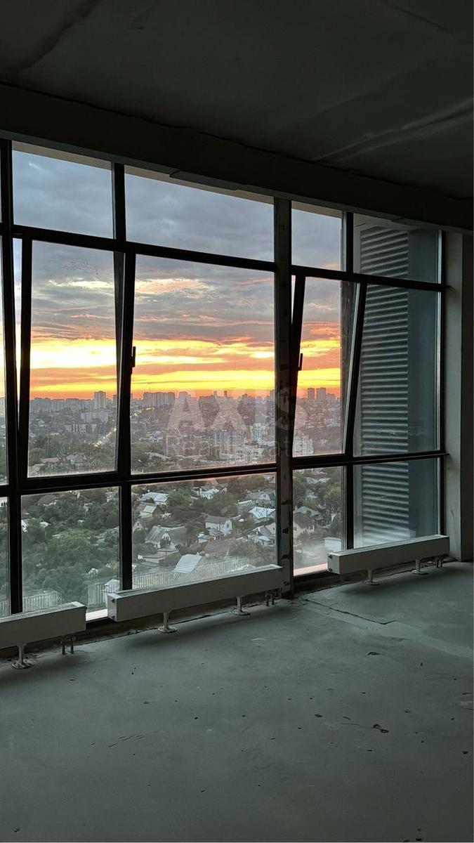 4k apartment vul. Demii'vs'ka 330