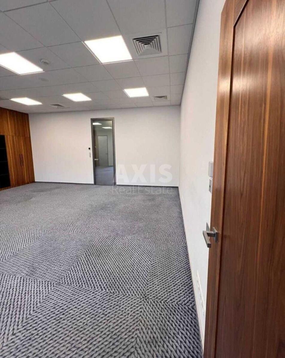 Office prov. Ryl's'kyj 6, 428m21