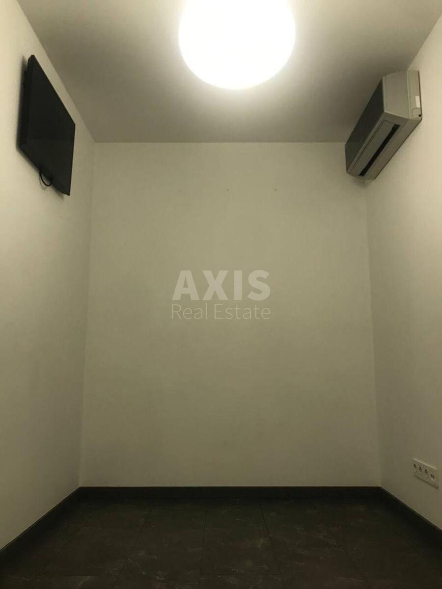 Office vul. Sribnokil's'ka 12, 60m25
