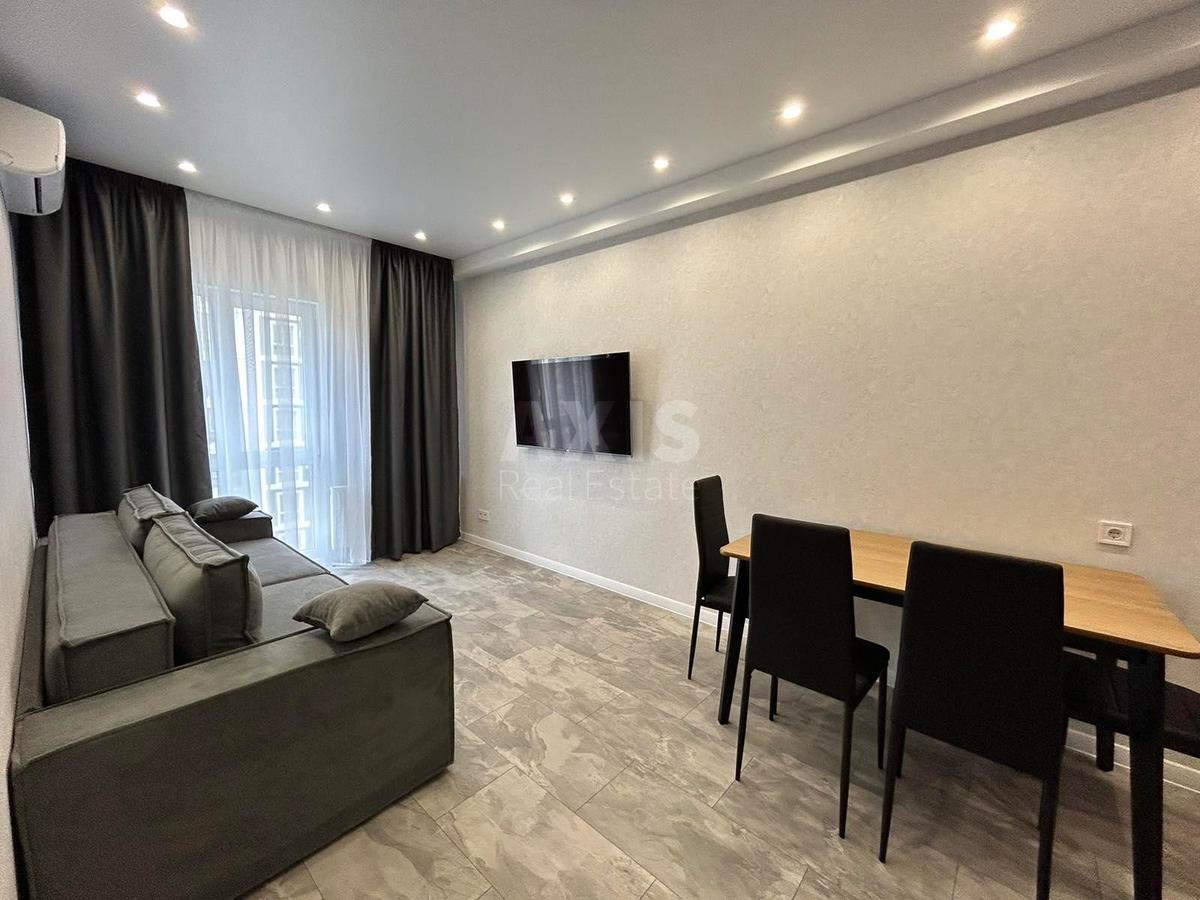 1k apartment vul. Myhajla Maksymovycha 240