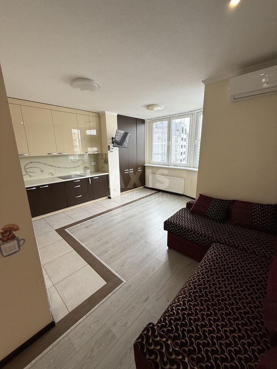 4k apartment vul. Oleny Pchilky 8617154