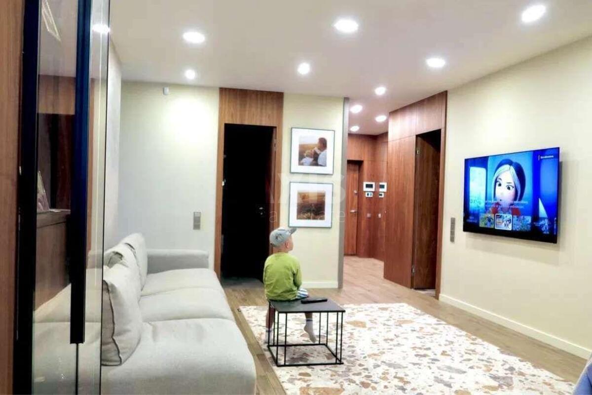 3k apartment pr-t Lobanovs'kogo 4Б2