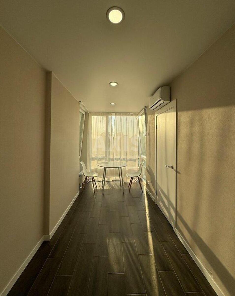 1k apartment vul. Naumova Generala 1Б2
