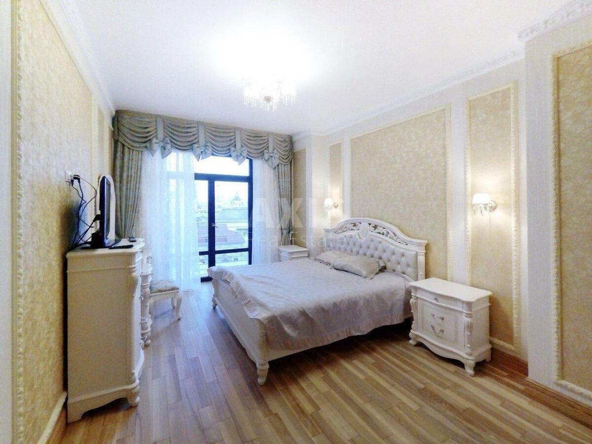 3к квартира ул. Крещатик 27Б5