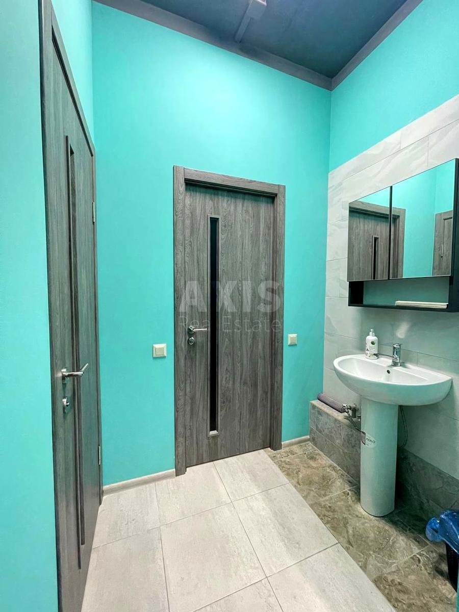 Объект торговли ул. Кондратюка Юрия 7, 140м2636348