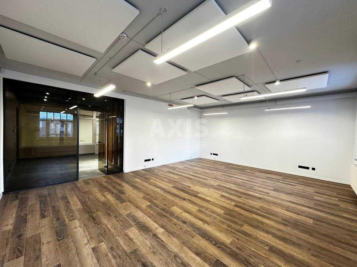 Office vul. Irynyns'ka 5, 600m20