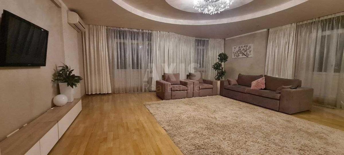 4k apartment vul. Zvirynec'ka 593
