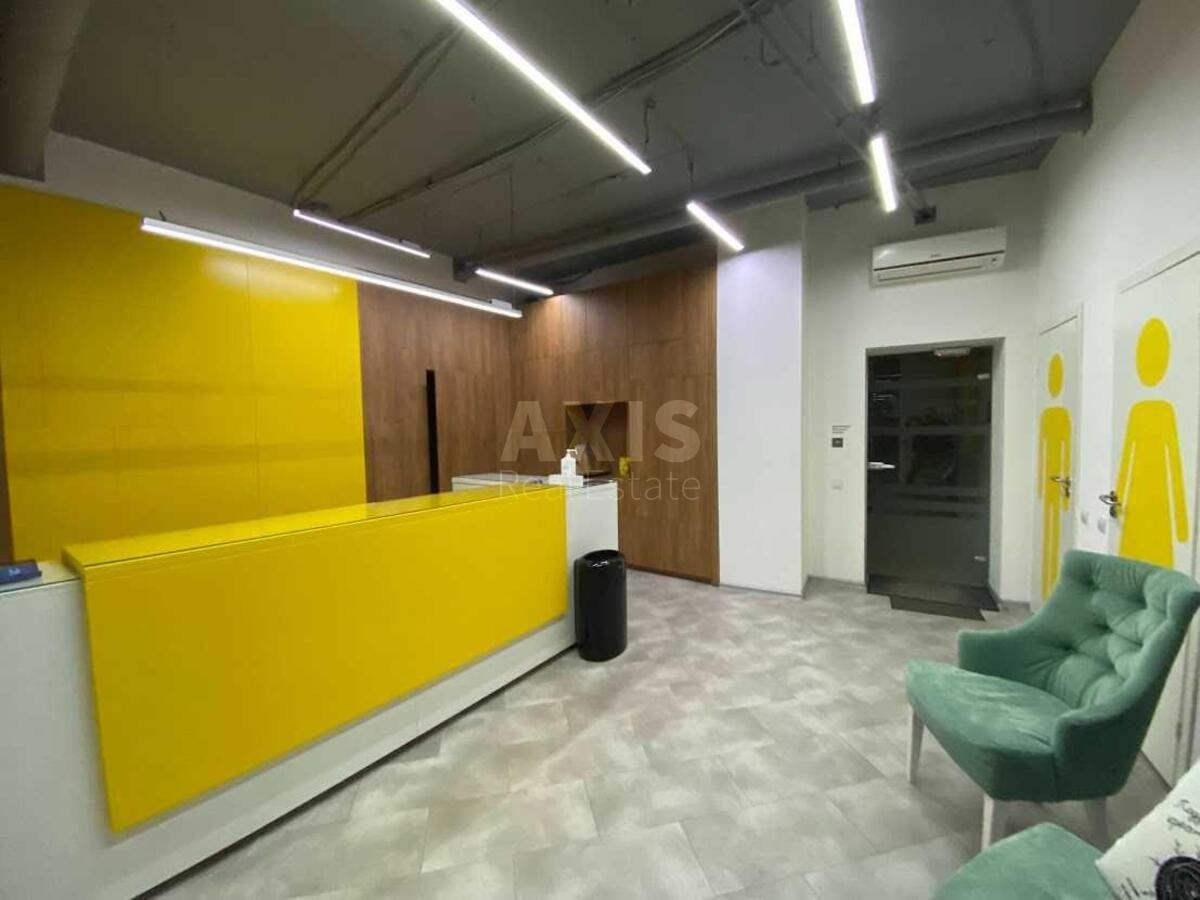 Office vul. Jevgena Konoval'cja 36Д, 1200m2591360