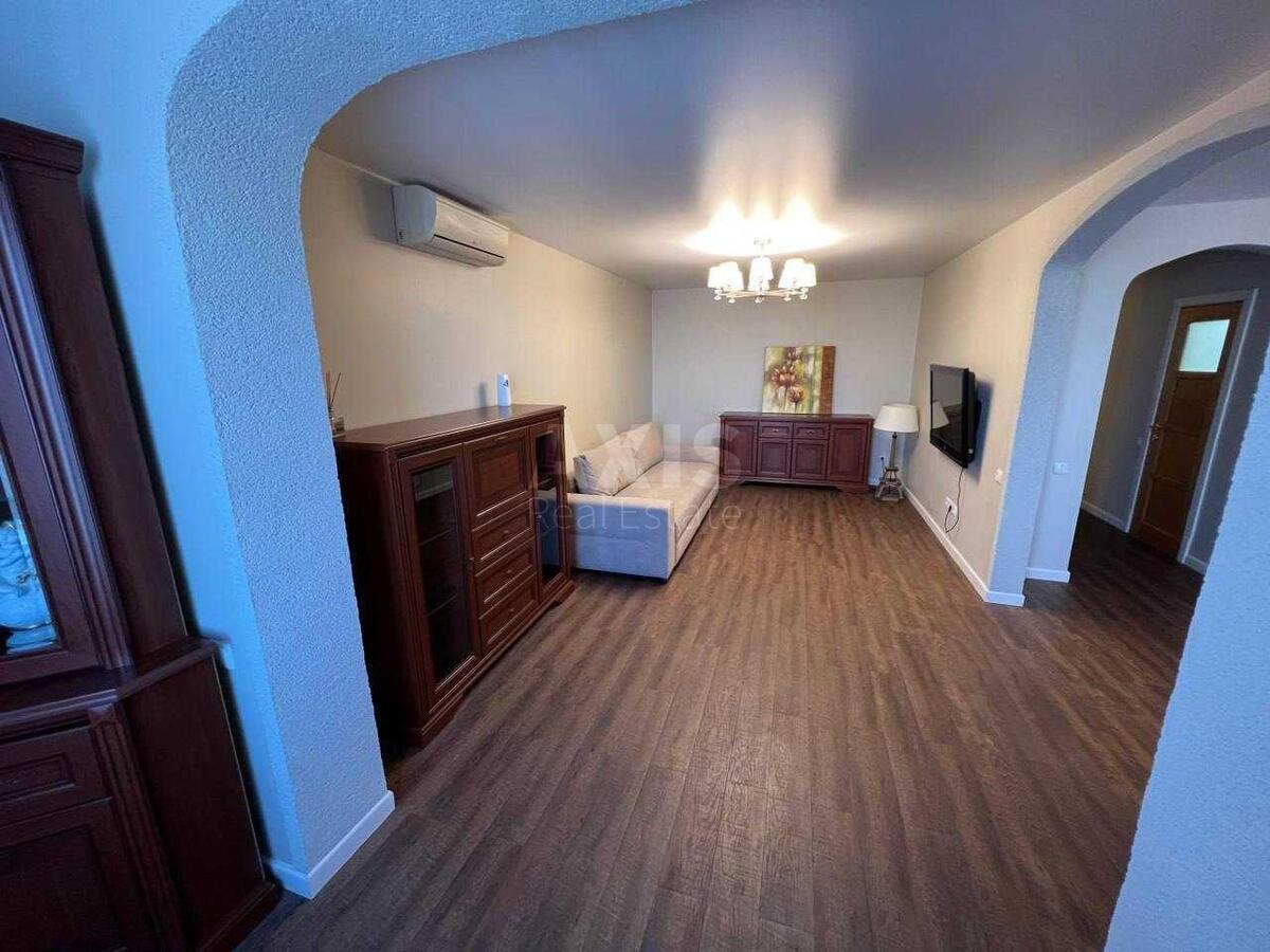 5k apartment vul. Dragomanova 11