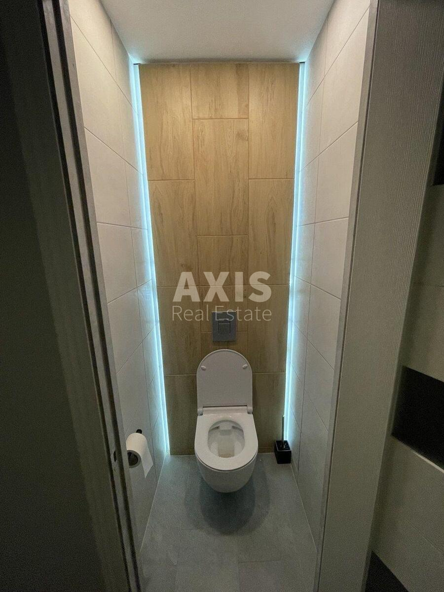 1k apartment vul. Ahmatovoi' Anny 41