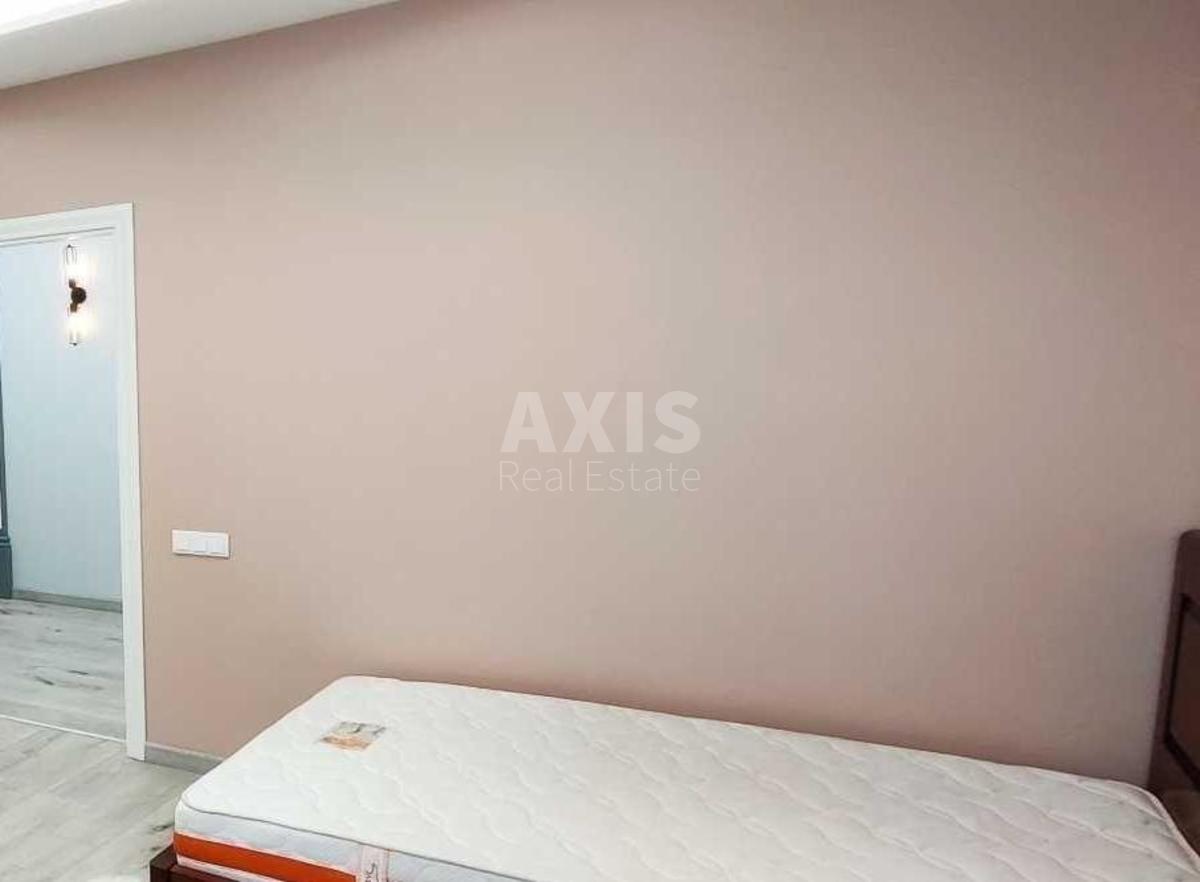 4k apartment vul. Ahmatovoi' Anny 22454144