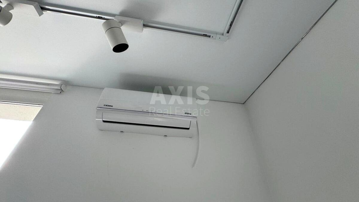 Office vul. Saljutna 2, 52m26031118
