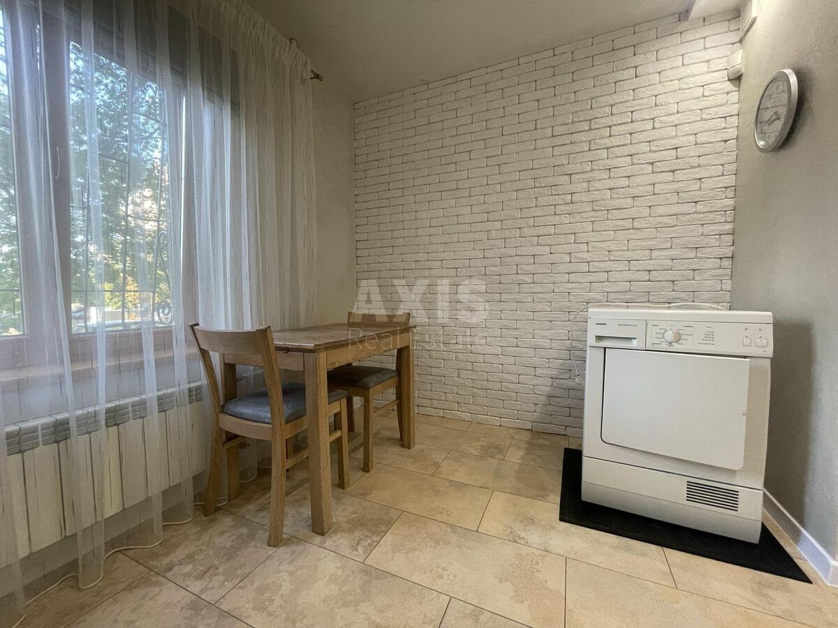 1k apartment pr-t Bazhana Mykoly 5Е0
