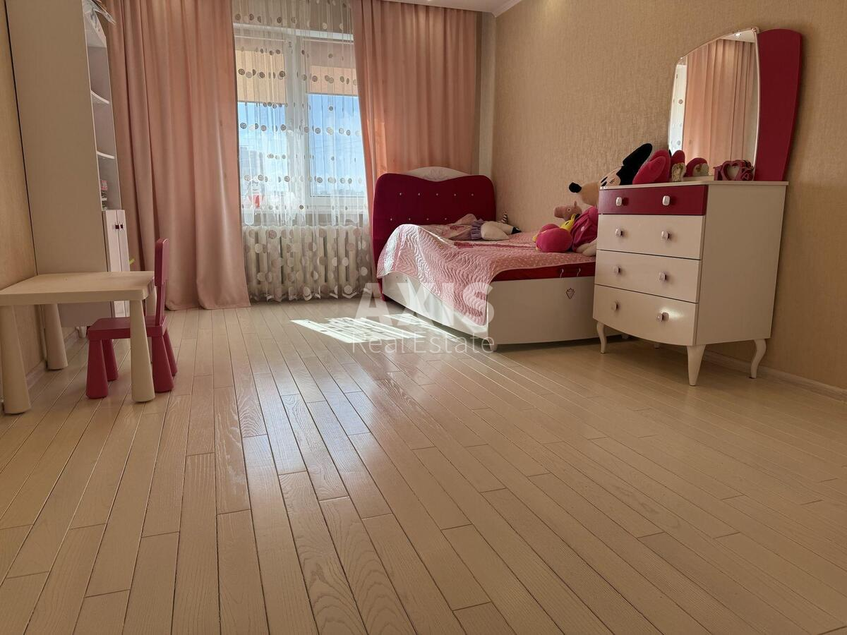 3k apartment vul. Urlivs'ka 38/23550446
