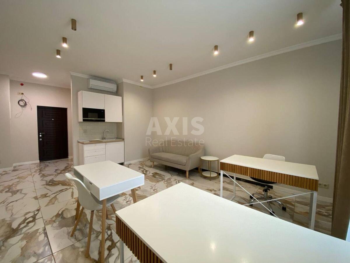 Office vul. Shovkovychna 13/2, 80m2