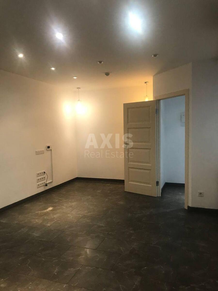 Office vul. Sribnokil's'ka 12, 60m22
