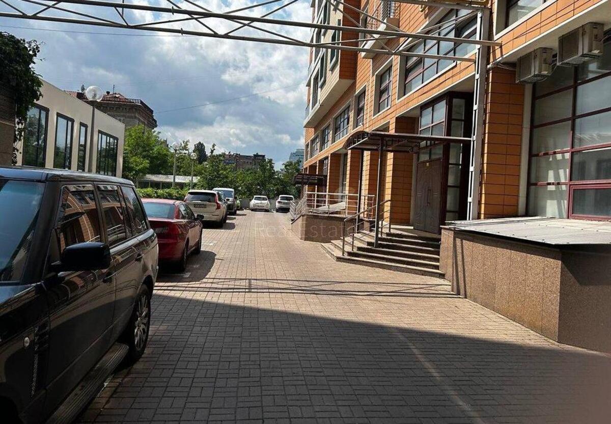 5к квартира ул. Крещатик 27Б
