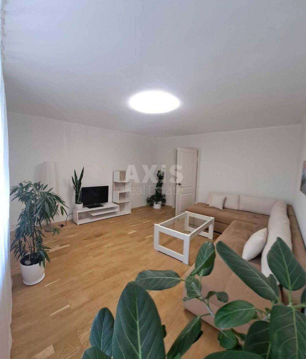 3k apartment vul. Antonovycha 160602081